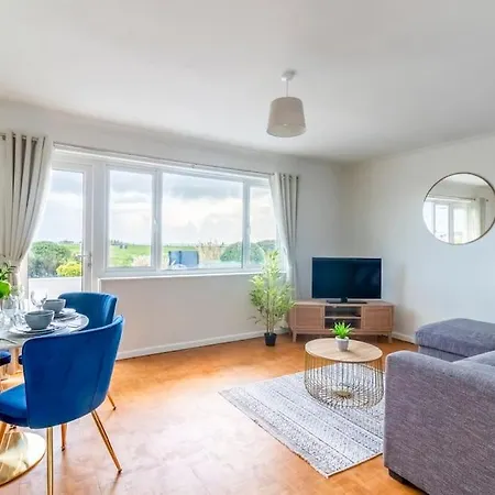 Beautiful Sea View 2 Bedroom Sleeps 6-Free Parking Bournemouth Exterior photo