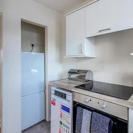 Beautiful Sea View 2 Bedroom Sleeps 6-Free Parking Bournemouth Exterior photo