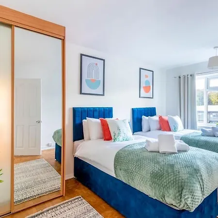 Beautiful Sea View 2 Bedroom Sleeps 6-Free Parking Bournemouth Exterior photo
